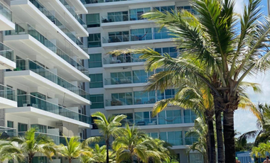 Apartamento de Lujo con Balcón al Mar