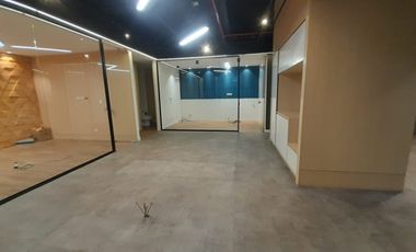 ARRIENDO OFICINA EDIFICIO GRADECO BUSINESS PLAZA - BOGOTÁ
