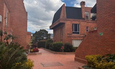 CASA EN VENTA - COLINA CAMPESTRE