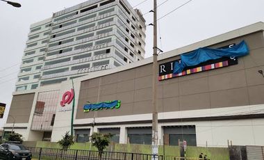 CASA COMO TERRENO FRENTE A LOS CONDOMINIOS