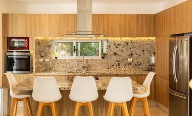 Casa con alberca, jacuzzi, doble altura, en venta, Cd. Mayakoba, Playa del Carmen
