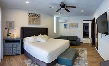 Casa con alberca, jacuzzi, doble altura, en venta, Cd. Mayakoba, Playa del Carmen
