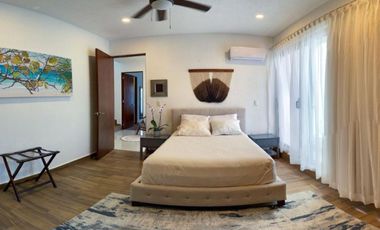 Casa con alberca, jacuzzi, doble altura, en venta, Cd. Mayakoba, Playa del Carmen