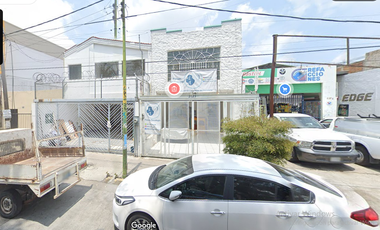 EXCELENTE OPORTUNIDAD TU CASA  O BODEGA EN AV. RIO NILO 2123 LOMAS DEL PARADERO EN GDL,  PRECIO ESPECIAL  $933,000