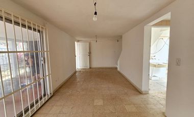 VENDO CASA EN LAS FRACC LAS BRISAS VERACRUZ EN ESQUINA