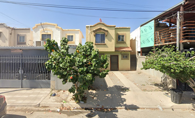 Casa en Villas las Lomas, Mexicali, Baja California, México
