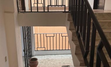 RENTA  de EDIFICIO en FELIPE BERRIOZABAL,Toluca ($20,000 por piso)