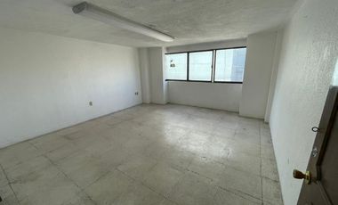 RENTA  de EDIFICIO en FELIPE BERRIOZABAL,Toluca ($20,000 por piso)