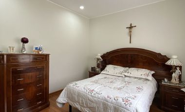 Departamento en venta cerca Fuentes de Satélite. En primer piso.