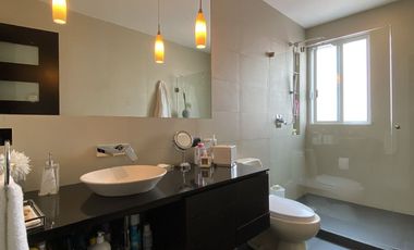 Departamento en venta cerca Fuentes de Satélite. En primer piso.