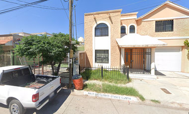 Casa en Prof. Rigoberto Quiroz G.  Alamedas III Etapa, Chihuahua  Chihuahua,  México