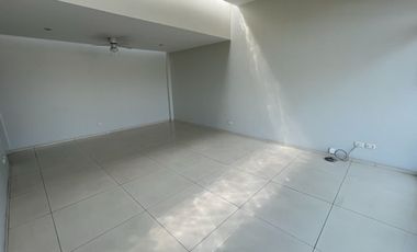 vendo dpto  Elias Aparicio la planicie la molina $245,000