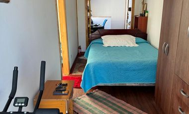 CASA EN EL PUEBLO DE CURACAVI