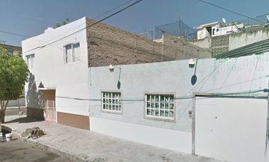 CASA EN VENTA EN COLONIA LIBERACION, AZCAPOTZALCO. OPORTUNIDAD DE REMODELACION