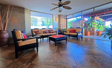 Oportunidad única a unos pasos de Playa Los Muertos