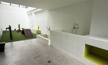 Departamento en Ponceano, en venta, con patio cubierto