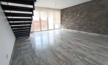 Se Alquila Departamento Duplex En Puente Blanco