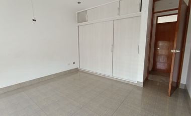 Se Alquila Departamento Duplex En Puente Blanco
