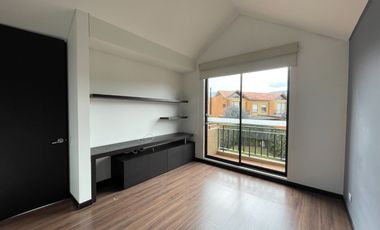 HERMOSA CASA EN VENTA - CIPRÉS HACIENDA FONTANAR