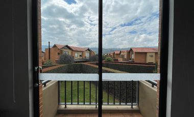 HERMOSA CASA EN VENTA - CIPRÉS HACIENDA FONTANAR