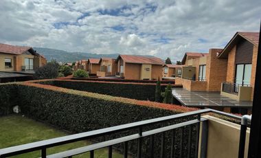 HERMOSA CASA EN VENTA - CIPRÉS HACIENDA FONTANAR