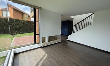 HERMOSA CASA EN VENTA - CIPRÉS HACIENDA FONTANAR