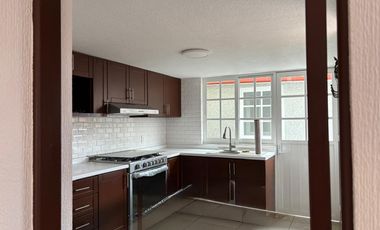 Casa en venta Toluca, San Felipe Tlalmimilolpan