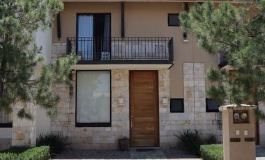 Casa amueblada y equipada en renta Hacienda Valbuena