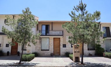 Casa amueblada y equipada en renta Hacienda Valbuena