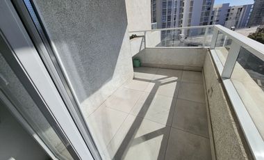 Arriendo depto. año corrido con o sin muebles.