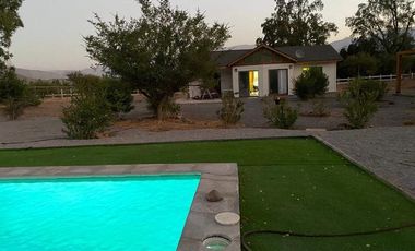 PRECIO IMPERDIBLE! Hermosa Casa en Condominio en Paine