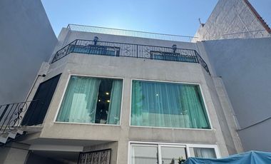 EXCLUSIVA CASA EN FRACCIONAMIENTO COLINAS DEL BOSQUE