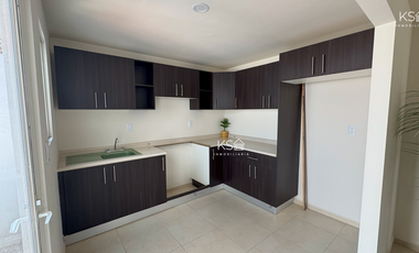 CASA EN VENTA FRACCIONAMIENTO ARBOLEDAS DE SANTA MATILDE.