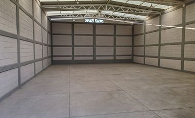 BODEGA EN RENTA 270 M CON 75 KVAs EN SAN JOSÉ EL ALTO, QUERETARO