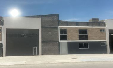 BODEGAS 1000M2 EN RENTA  NUEVAS  EN  PRIVADA ARCO SUR , CASI FRENTE  CENTRAL ABASTOS  SEGURIDAD,   RTA  $ 55.000  2 OFF. 4/ BAÑOS   ENTRADA TRAILERS