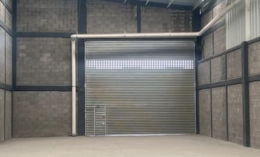 BODEGAS 1000M2 EN RENTA  NUEVAS  EN  PRIVADA ARCO SUR , CASI FRENTE  CENTRAL ABASTOS  SEGURIDAD,   RTA  $ 55.000  2 OFF. 4/ BAÑOS   ENTRADA TRAILERS