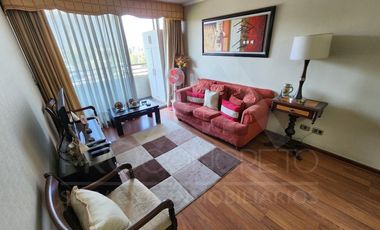Venta de departamento en Av. Macul esq. Los Olmos, con 3 dormitorios, 2 terrazas, piscina, cowork y gran conectividad en condominio seguro