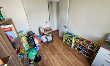 Venta de departamento en Av. Macul esq. Los Olmos, con 3 dormitorios, 2 terrazas, piscina, cowork y gran conectividad en condominio seguro