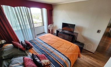 Venta de departamento en Av. Macul esq. Los Olmos, con 3 dormitorios, 2 terrazas, piscina, cowork y gran conectividad en condominio seguro