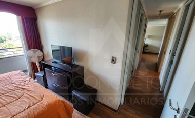 Venta de departamento en Av. Macul esq. Los Olmos, con 3 dormitorios, 2 terrazas, piscina, cowork y gran conectividad en condominio seguro