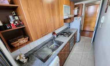 Venta de departamento en Av. Macul esq. Los Olmos, con 3 dormitorios, 2 terrazas, piscina, cowork y gran conectividad en condominio seguro