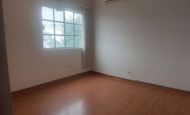 CASA EN RENTA FRACCIONAMIENTO BOSQUES DEL PONIENTE SECTOR 3 SANTA CATARINA