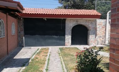 Amplia y bella casa en RENTA en San Francisco Totimehuacan, cerca de nuevo campus BUAP