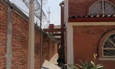 Amplia y bella casa en RENTA en San Francisco Totimehuacan, cerca de nuevo campus BUAP