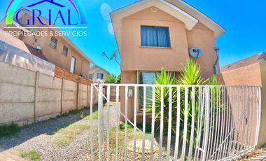 En arriendo hermosa casa en estancia liray