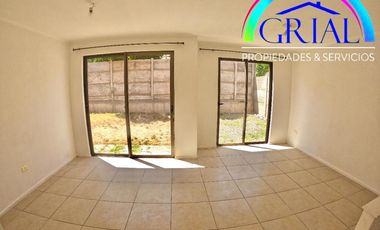 En arriendo hermosa casa en estancia liray