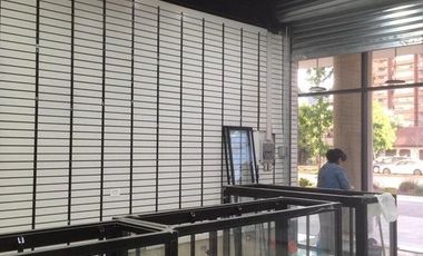 ARRIENDO LOCAL COMERCIAL 147 M² - MANQUEHUE NORTE - LAS CONDES (C.183)