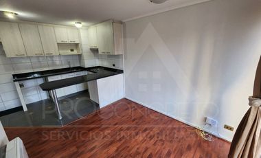 Arriendo departamento en Macul con 2 dormitorios, 1 baño, estacionamiento y bodega, a pasos del metro Camino Agrícola
