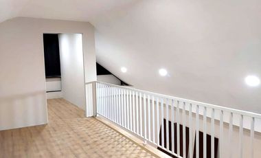 Rumah Idaman dengan Mezzanine di Wedomartani