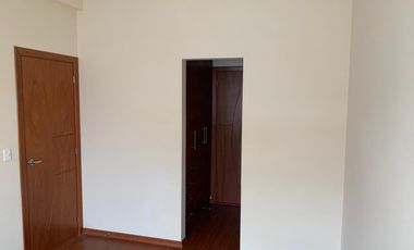 CASA EN RENTA EN MIRASIERRA